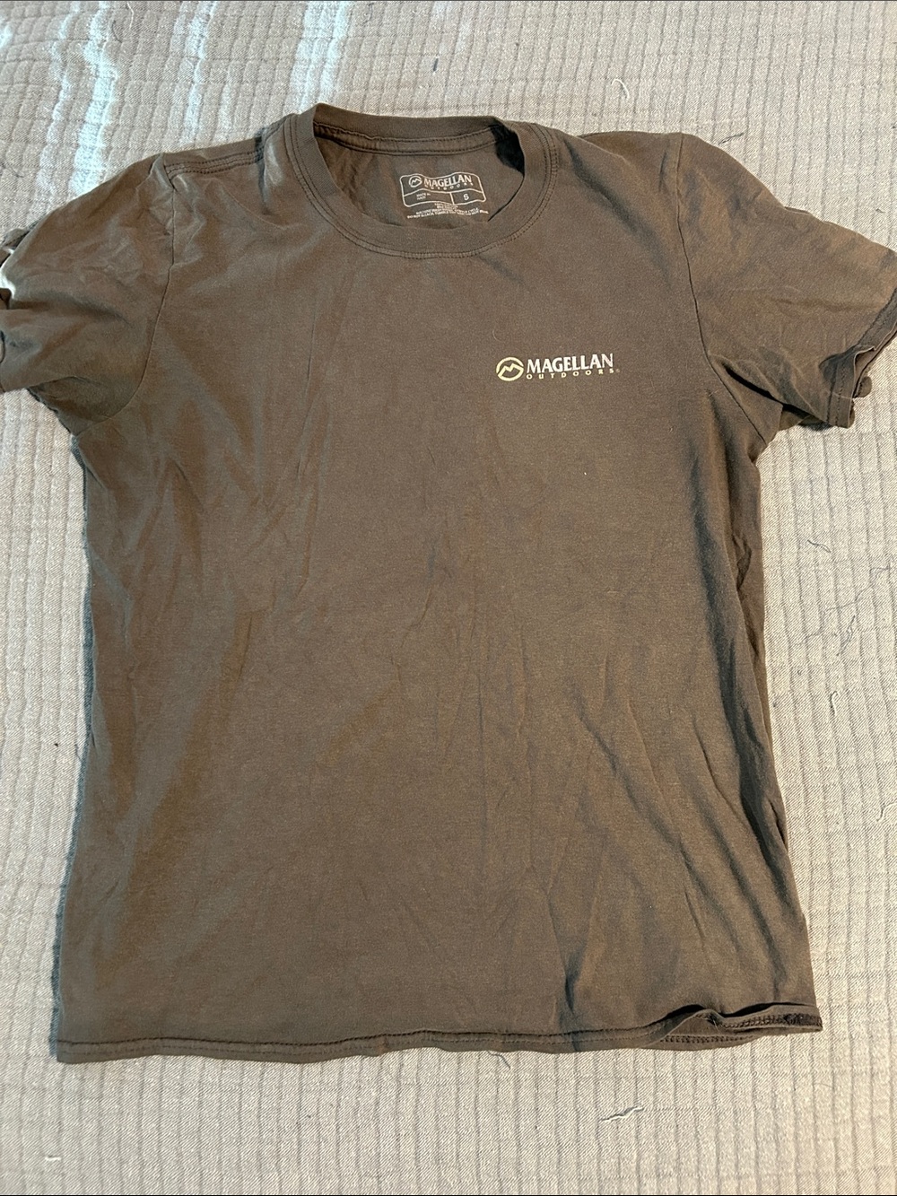 Magellan Outdoors Men's Dark Brown Logo Crewneck Tee